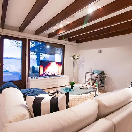 Waterfront Townhouse With Bathtub Sauna,free Parking