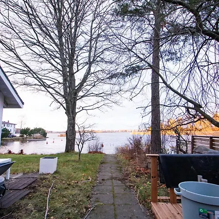 Waterfront Townhouse With Bathtub Sauna,free Parking Holiday home *