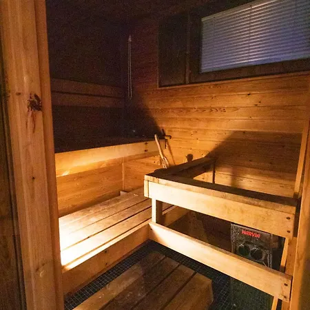 Holiday home Waterfront Townhouse With Bathtub Sauna,free Parking *