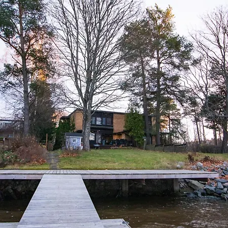 Waterfront Townhouse With Bathtub Sauna,free Parking Holiday home Helsinki