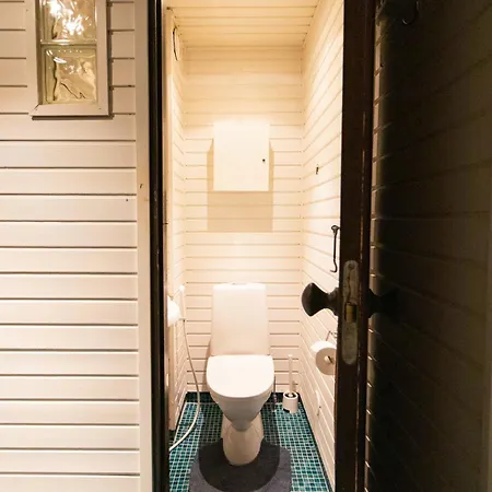 Loma-asunnot Waterfront Townhouse With Bathtub Sauna,free Parking *