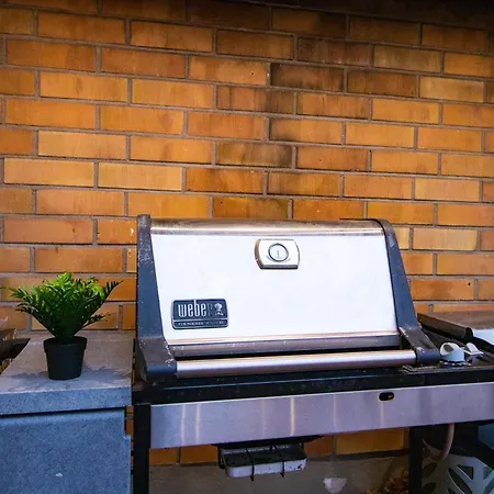 Waterfront Townhouse With Bathtub Sauna,free Parking *