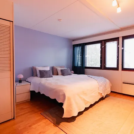 Holiday home Waterfront Townhouse With Bathtub Sauna,free Parking *