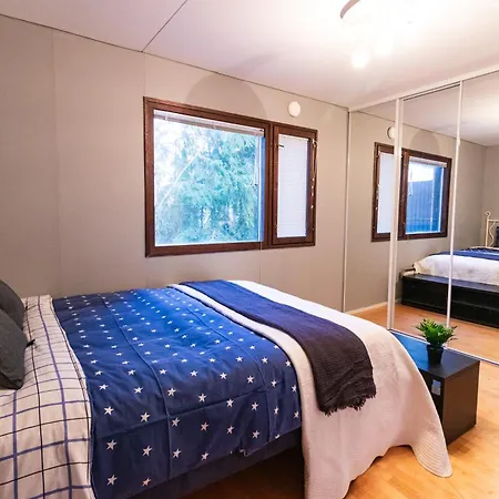 Holiday home Waterfront Townhouse With Bathtub Sauna,free Parking *