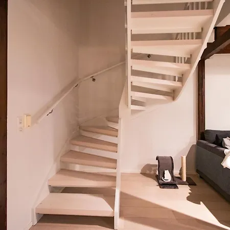 Waterfront Townhouse With Bathtub Sauna,free Parking Дом отдыха *