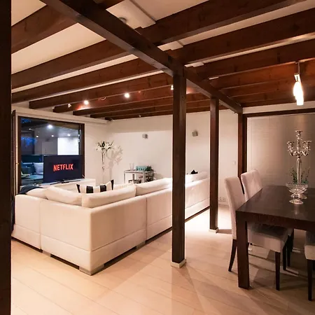 Waterfront Townhouse With Bathtub Sauna,free Parking Holiday home *